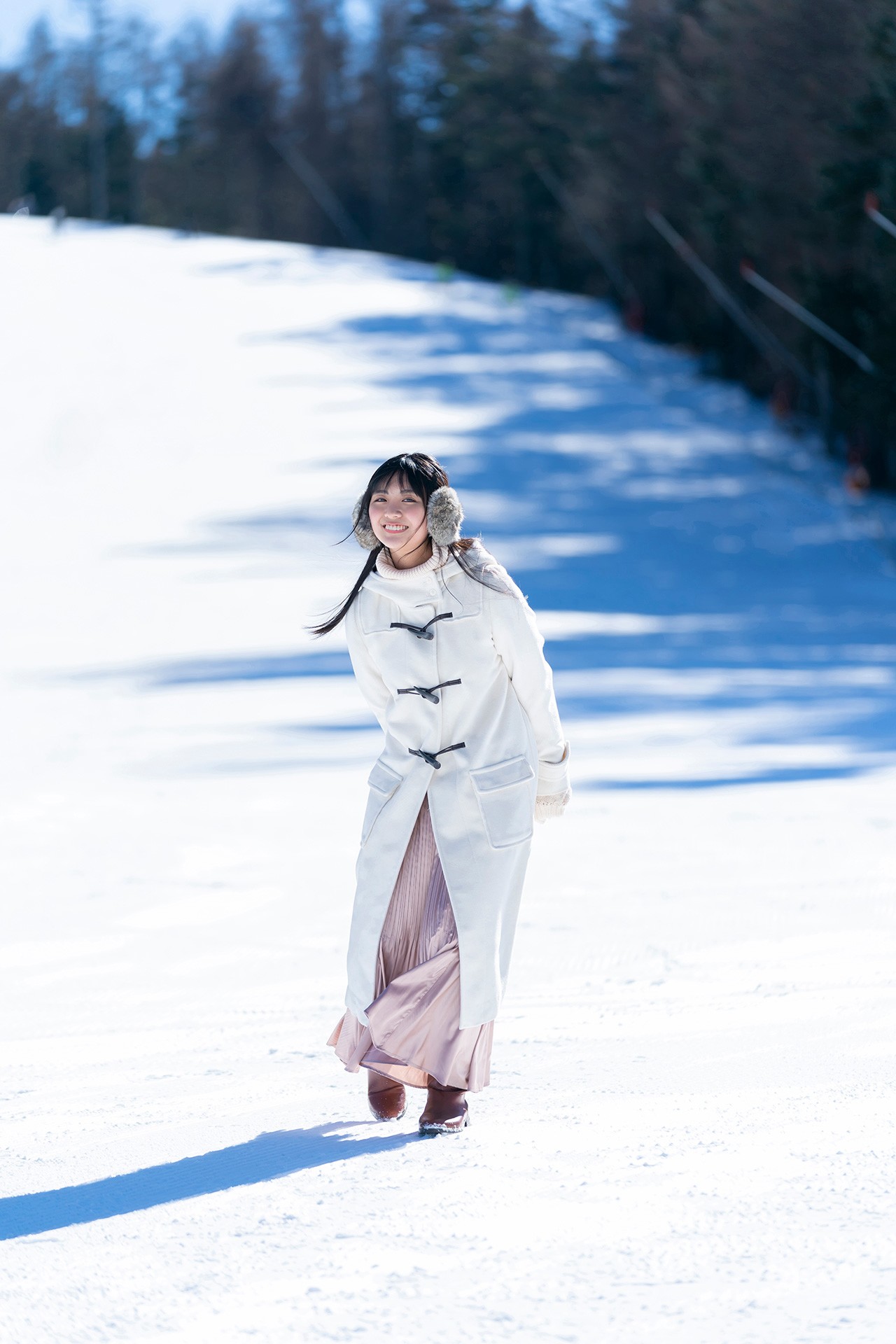 Runa Toyoda 豊田ルナ, Platinum FLASHデジタル写真集 SNOW WHITE Set.02