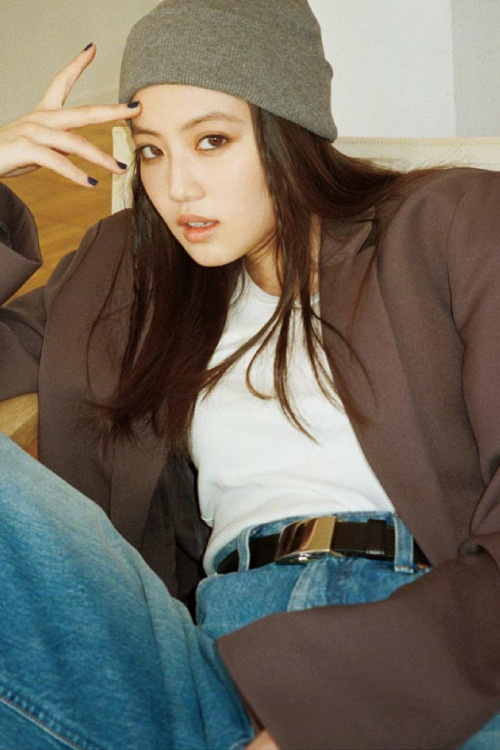 Read more about the article Mio Imada 今田美桜, JELLY ジェリー Magazine 2022.06