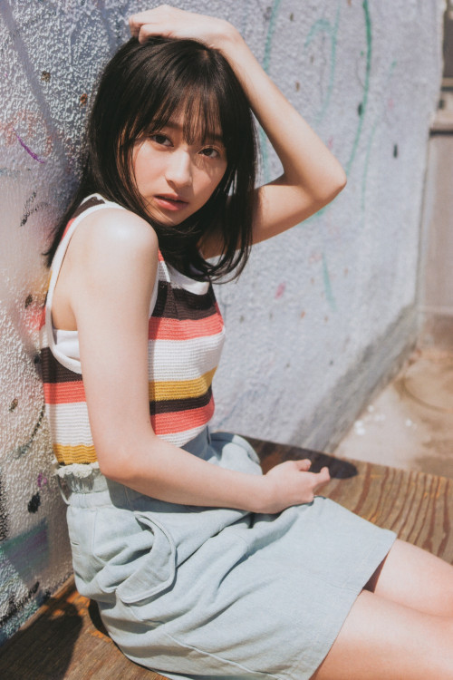Read more about the article Yuuka Kageyama 影山優佳, B.L.T. 2022.06 (ビー・エル・ティー 2022年6月号)