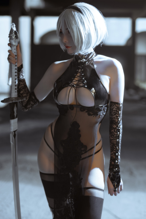 Read more about the article 夏小秋秋秋 Cosplay 2B ニーア オートマタ