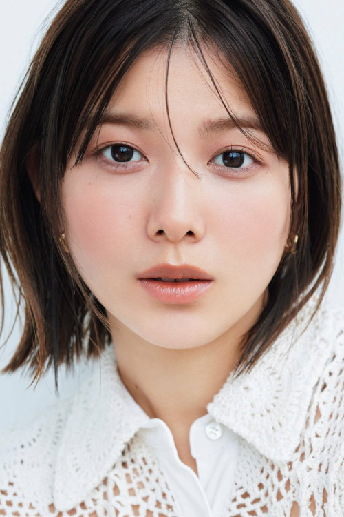Read more about the article Risa Watanabe 渡邉理佐, NON-NO 2022.12 (メンズノンノ 2022年12月号)