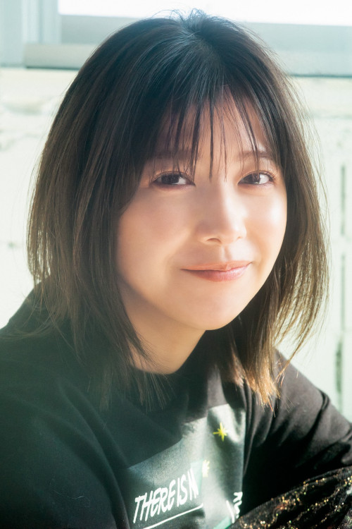 Read more about the article Risa Watanabe 渡邉理佐, Shonen Magazine 2023 No.13 (週刊少年マガジン 2023年13号)